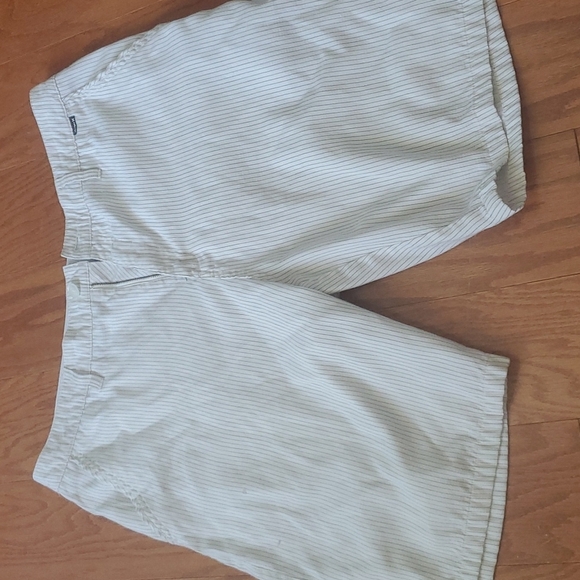 Shorts - Picture 1 of 3
